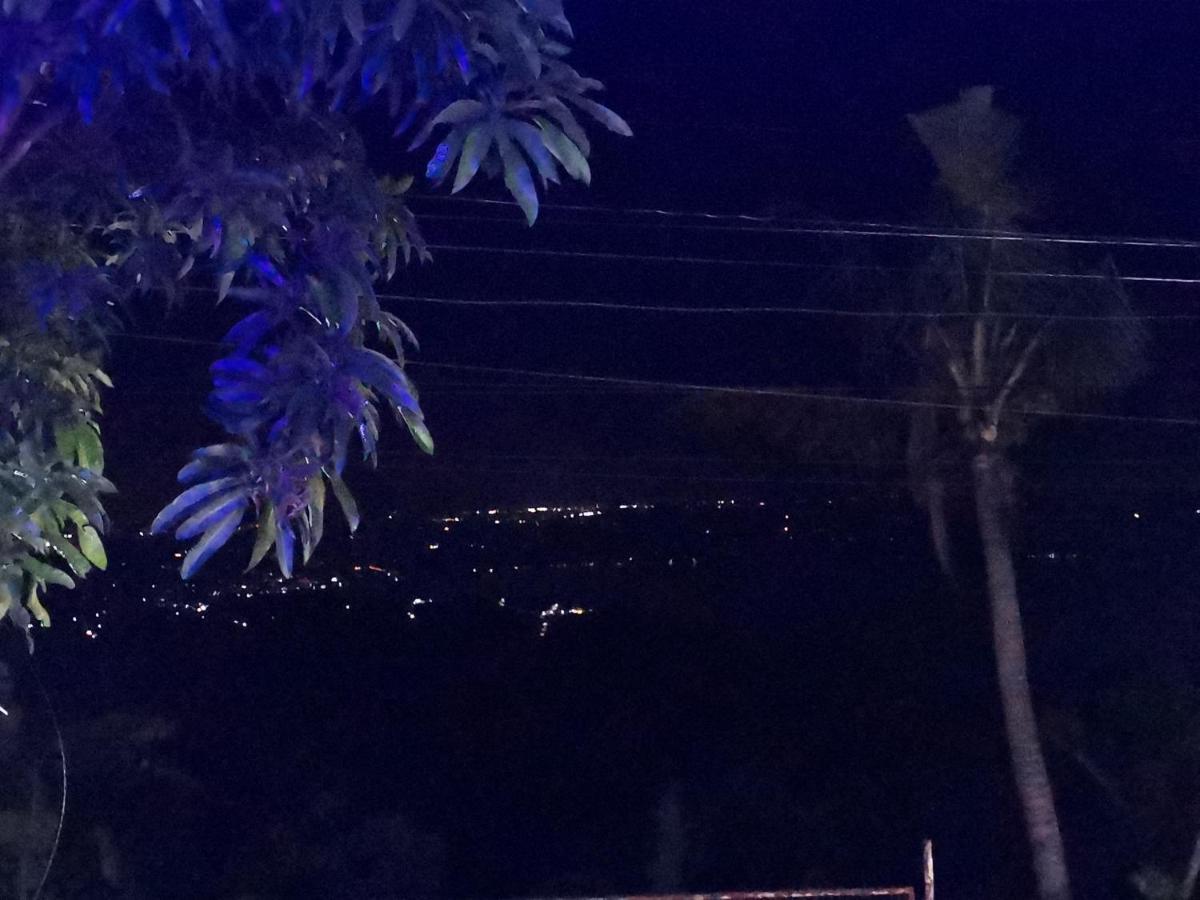 Country Bug Inn Tagaytay City Екстер'єр фото