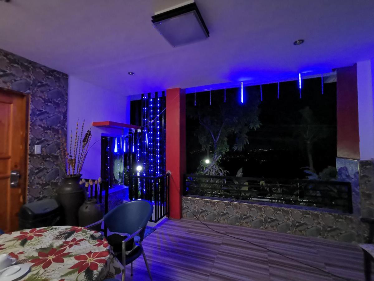 Country Bug Inn Tagaytay City Екстер'єр фото