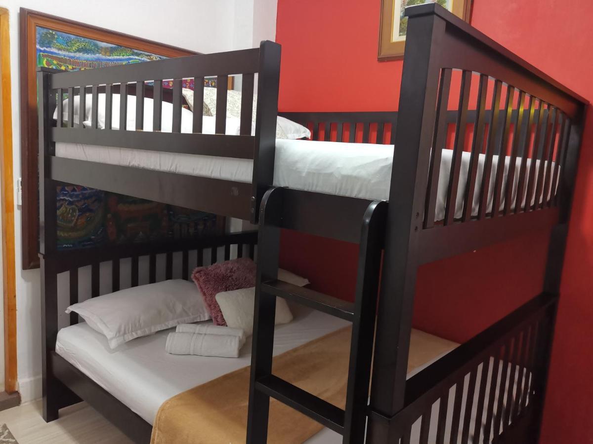 Country Bug Inn Tagaytay City Екстер'єр фото