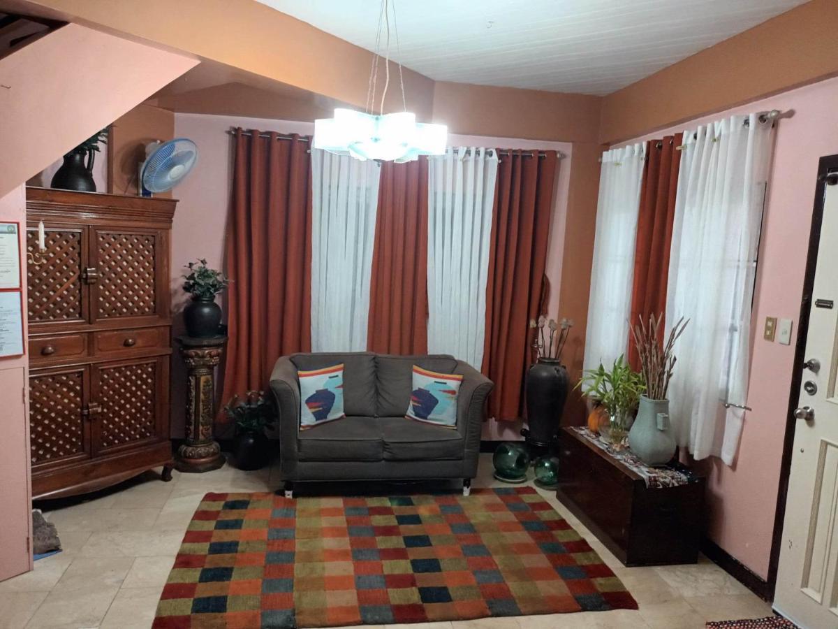 Country Bug Inn Tagaytay City Екстер'єр фото